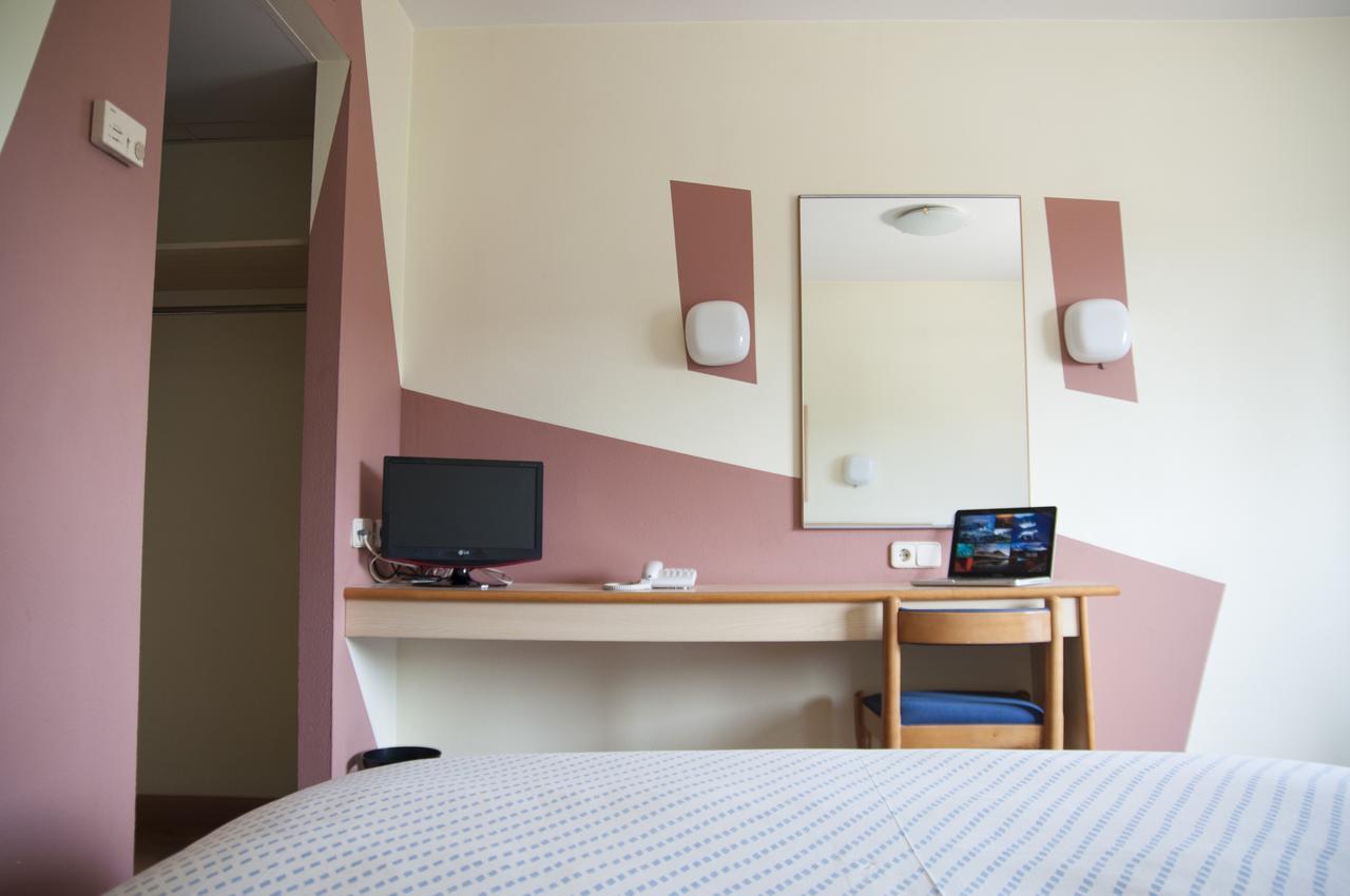 Hotel Aragon La Puebla De Alfinden Экстерьер фото